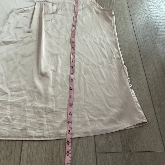 Boutique Champaign Sleeveless V-Neck Blouse Size XL - Picture 4 of 6